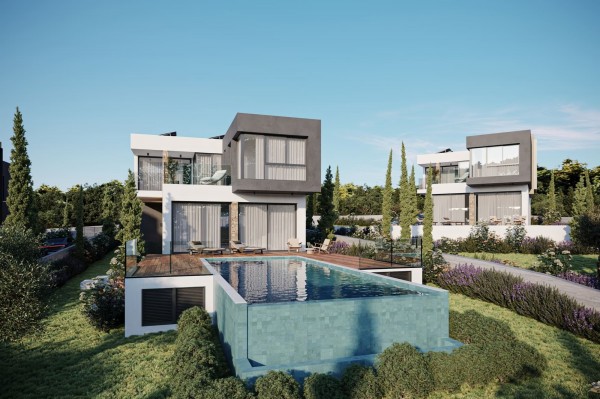 Tranquil Living At Its Finest 